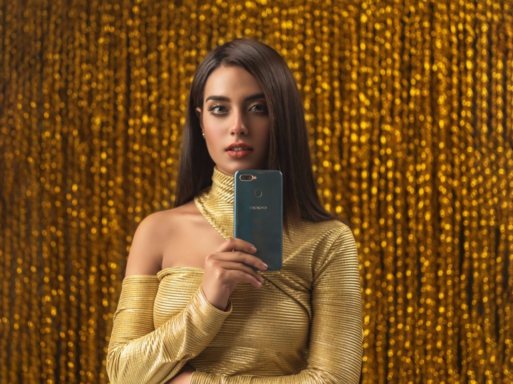 iqra aziz