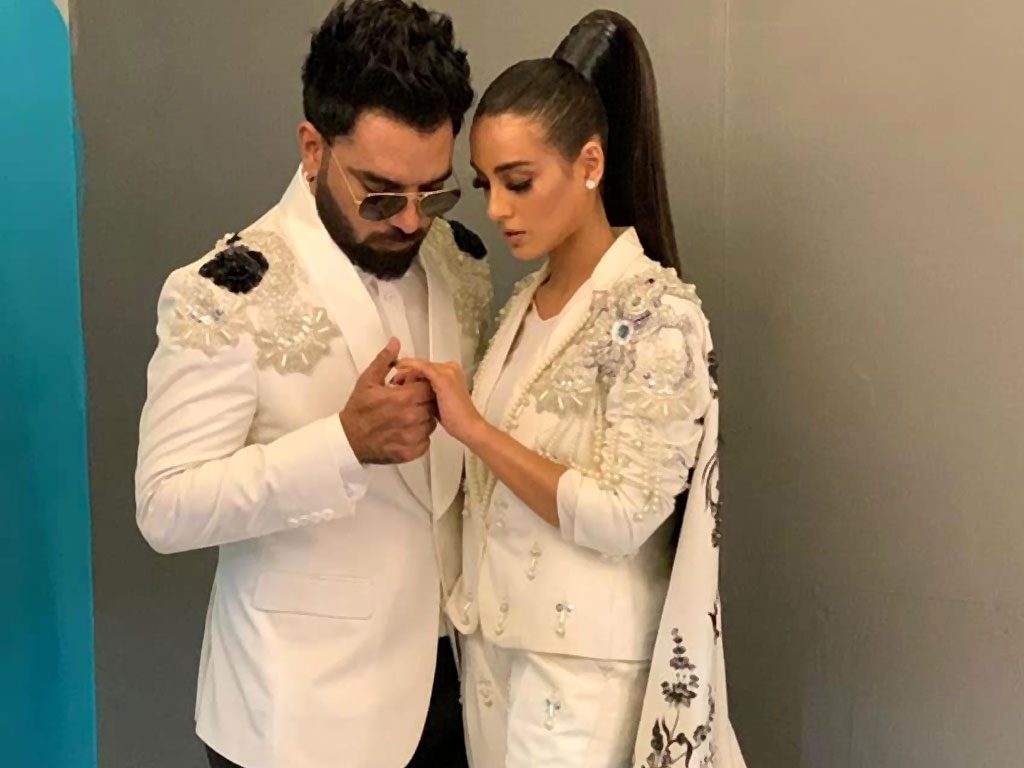 iqra aziz and Yasir Hussain